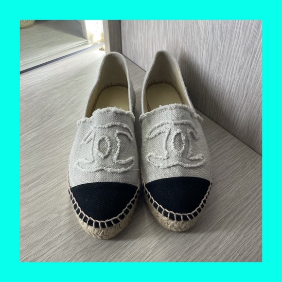 CHANEL Shoes - CHANEL ESPADRILLES - Natural/Black Flats